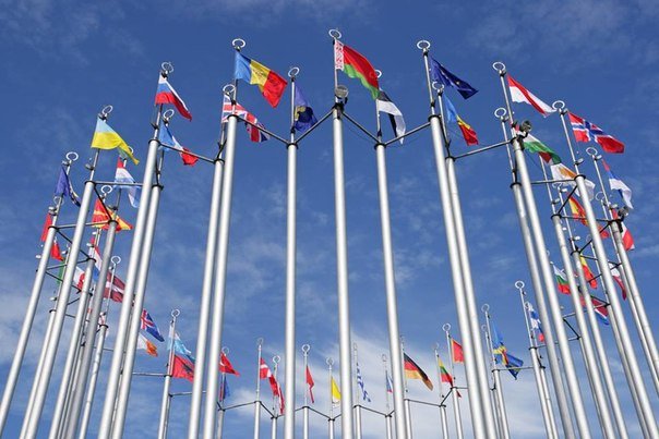 Виды флагштоков и их особенности | Статьи от «Премиум Флаг»